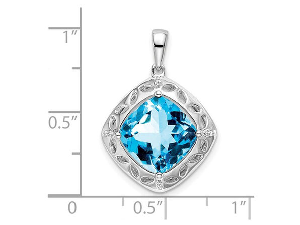 4.25 Carat (ctw) Swiss Blue Topaz Pendant Necklace in