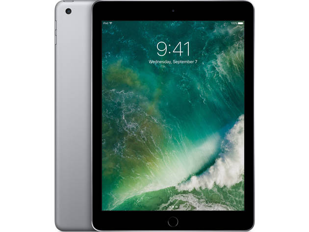 Apple iPad outlet 5th Generation 32GB in Space Gray