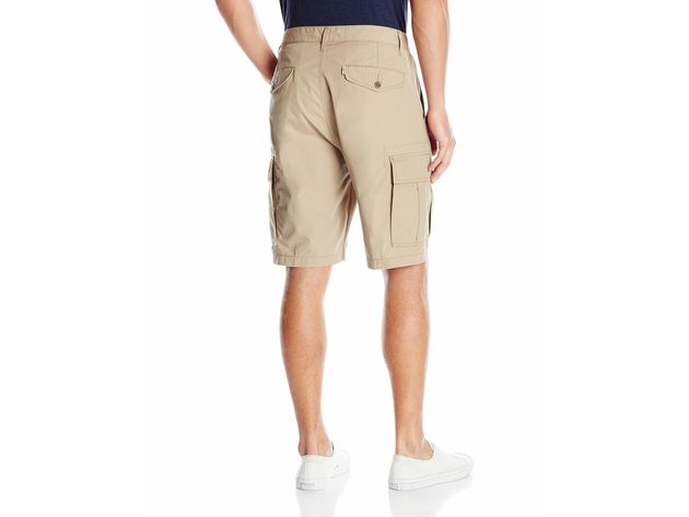 Levi's Men's Carrier Loose-Fit Cargo Shorts Brown Size 33 | Popular Science