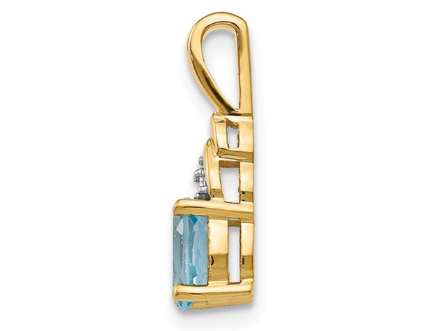 3/5 Carat (ctw) Blue Topaz Pendant Necklace in 14K Yellow Gold with Chain