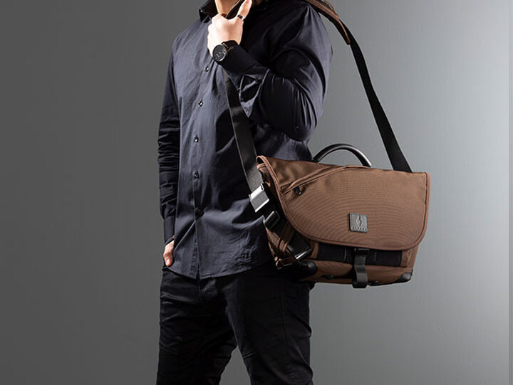 ALPAKA 7Ven Mini Messenger Bag (Brown) | StackSocial