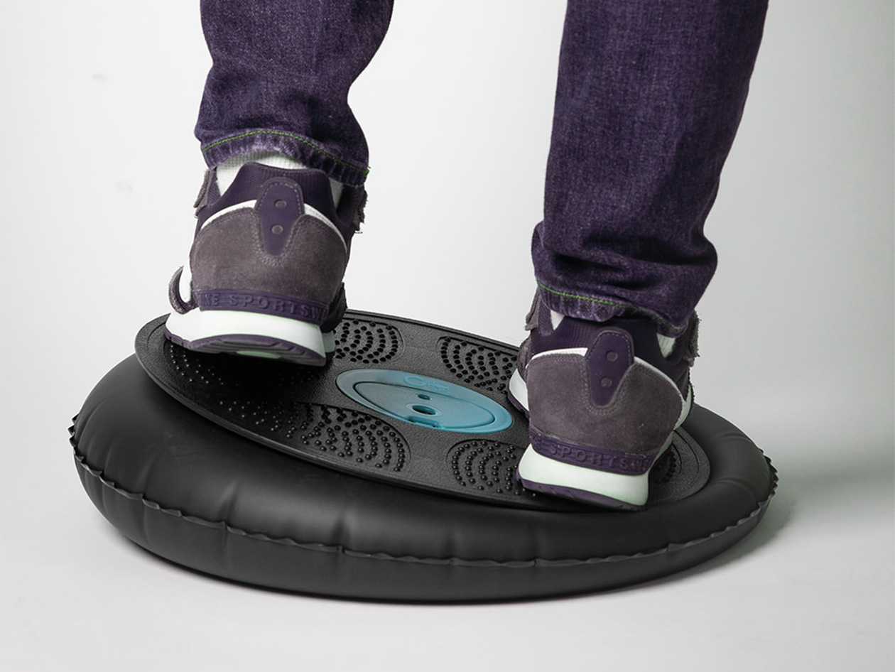GoBalance Play App-Enabled Balance Board & Water Bottle Bundle