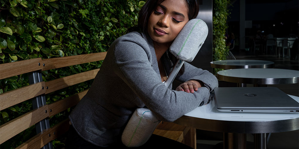 napEazy: World's Best Ergonomic Split Pillow (Qtee Owl/Large)
