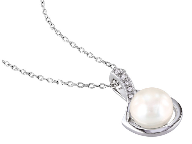 Freshwater Cultured 9-9.5mm Pearl Pendant Necklace in Sterling Silver with Chain
