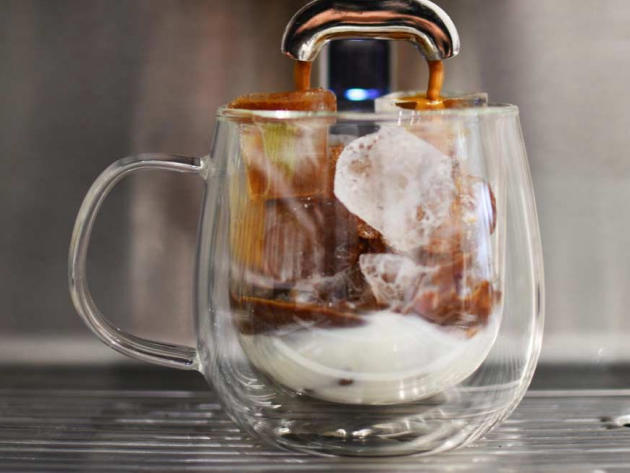 Joliette 1250ml Glass Teapot with Fresno Glass Double Wall Cups