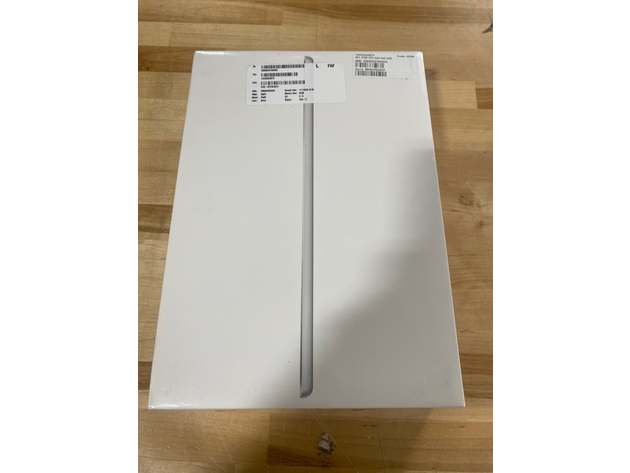Apple iPad 10.2" (A2603) 9th Gen 64GB (Wi-Fi + Cellular Unlocked)