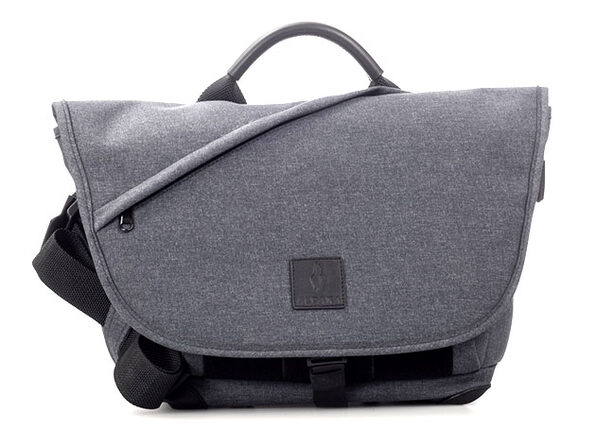 alpaka 7ven messenger bag