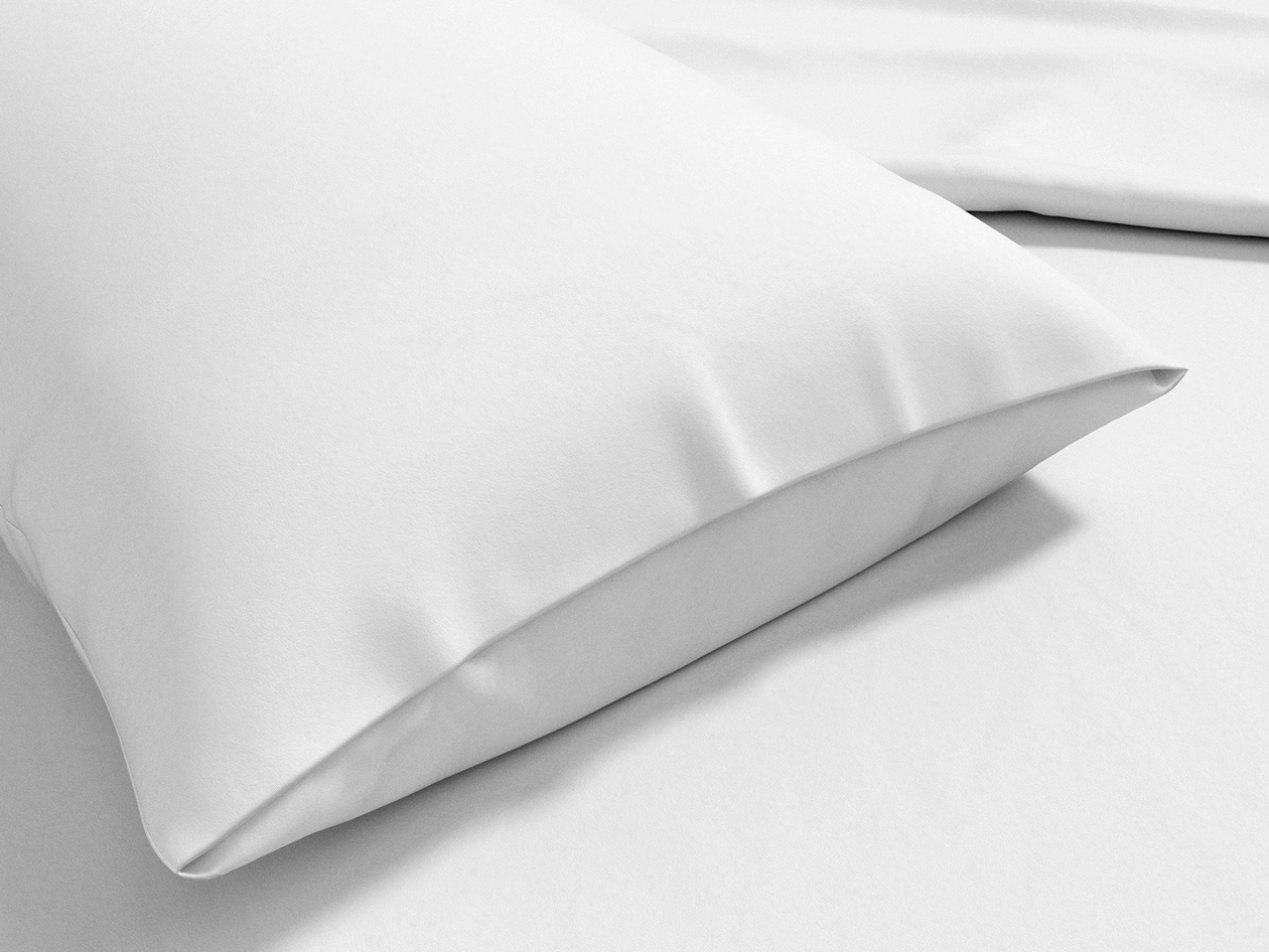 4-Piece Pre-Washed Microfiber Sheet Set (White/King)
