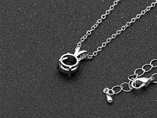 Solitare Pendant Necklace with Cubic Zirconia Crystal (Black)