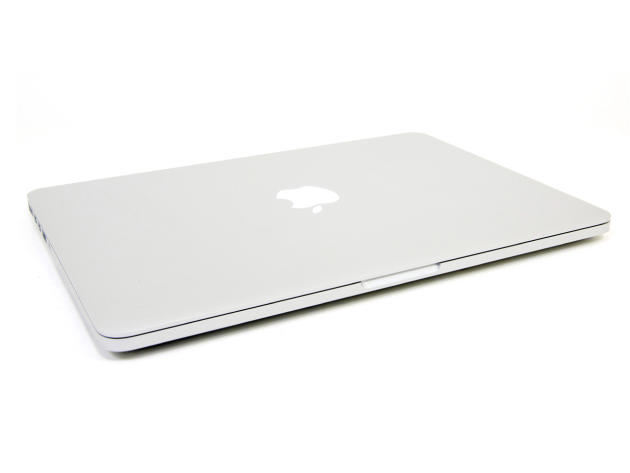 Apple MacBook Pro 13” Retina Core i5, 2.7GHz 8GB RAM 256GB SSD - Silver (Refurbished)