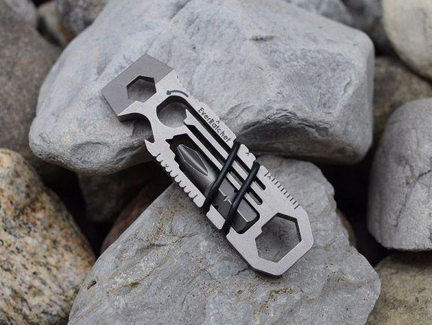 EverRatchet Ratcheting Keychain Multi-Tool (Titanium)