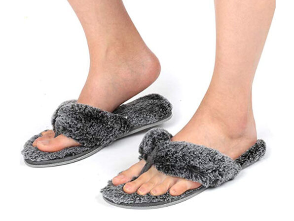 toe thong slippers