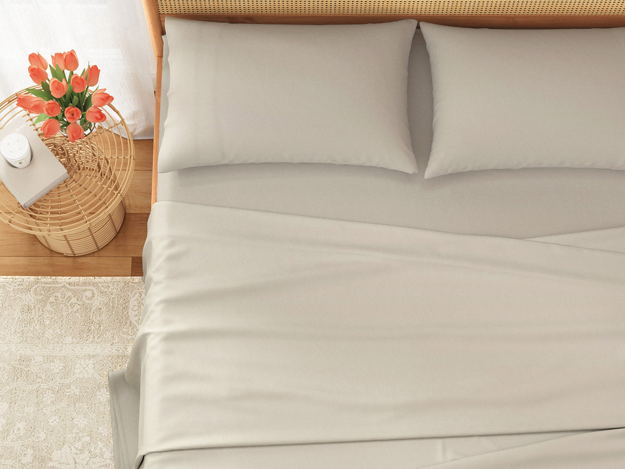 4-Piece Pre-Washed Microfiber Sheet Set (Grey/Queen)