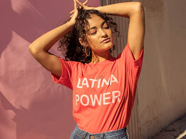 Latina Power Tee (Poppy)