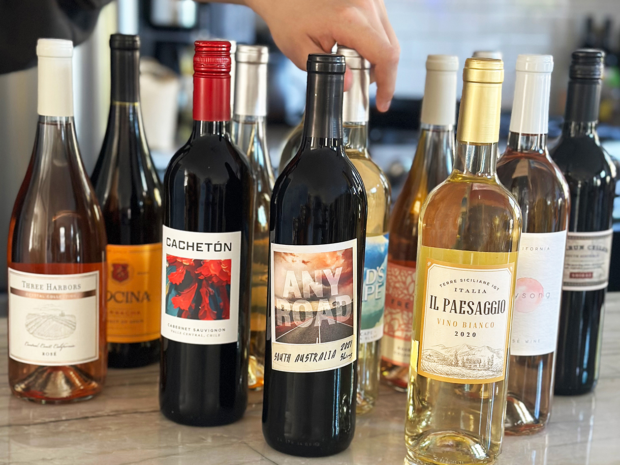 Swirl Wine Shop - 18 Bottles of Red, White or Mixed Wines for just $79 (Shipping Not Included)