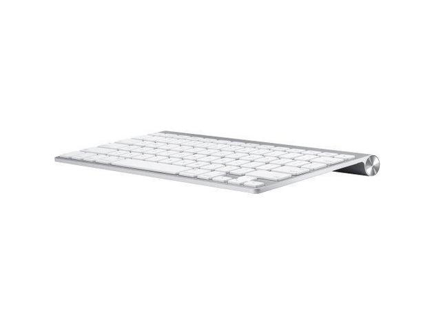 Apple Multi-Touch Technology Wireless Keyboard with Bluetooth Connection - White