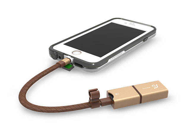 iKlips Wizard Storage Expanding Card Reader (Gold)