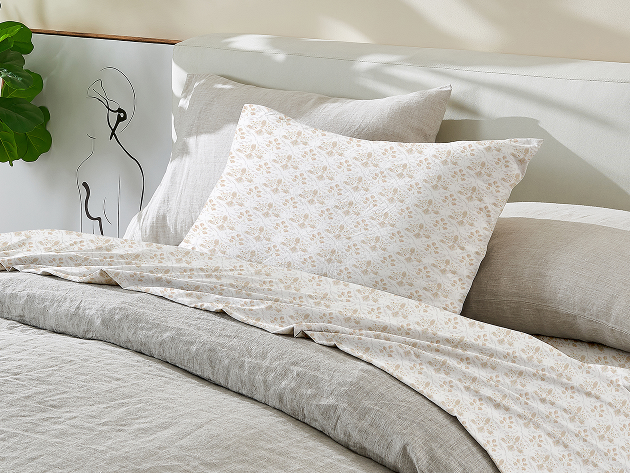 4-Piece Floral Print Microfiber Sheet Set (Taupe/Queen)