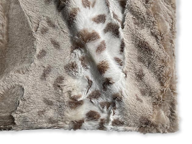 BuddyRest Lynx Dog Armour™ Blanket (Beige/Large)