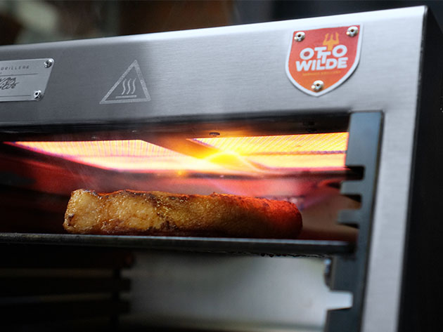 Otto Lite: Professional 1,500°F Steak Grill