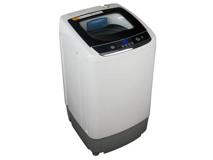 Portable Washer - Black + Decker .9 Cubic feet for Sale in New