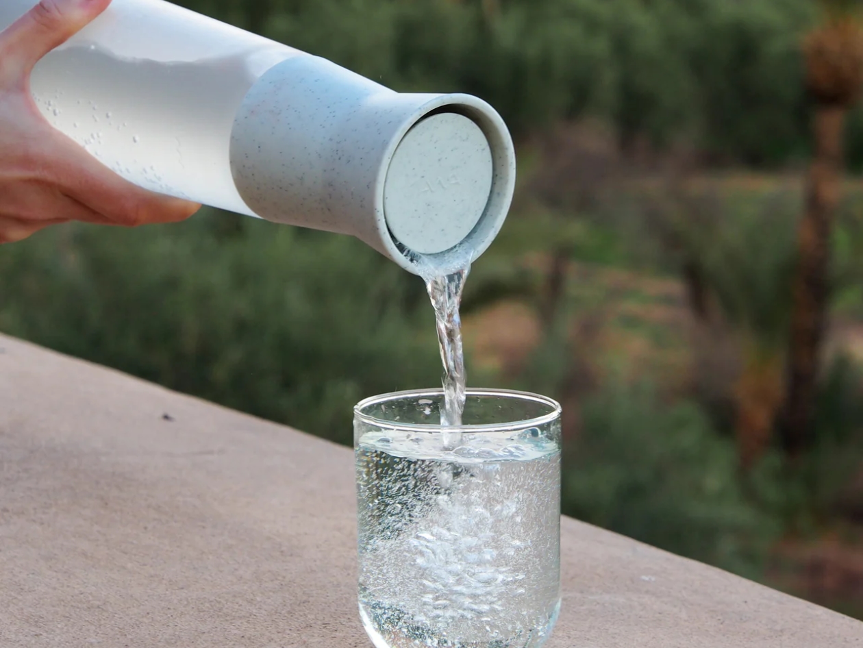 AWA Carafe: The Sparkling Water Carafe