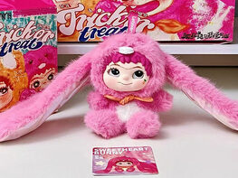 Wakuku Adorable Collectible Figure