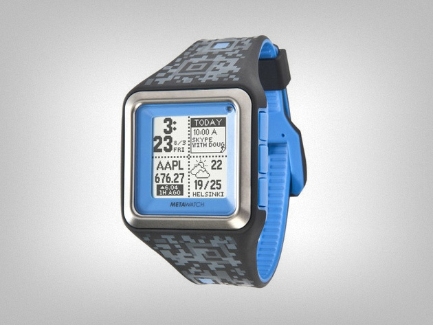The MetaWatch STRATA (Blue/Camo): The Future Of Wearables