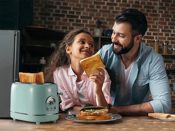 Jointly-Designed 2-Slice Toaster – Hazel Quinn
