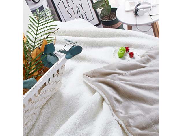 Classic Sherpa Throw Linen