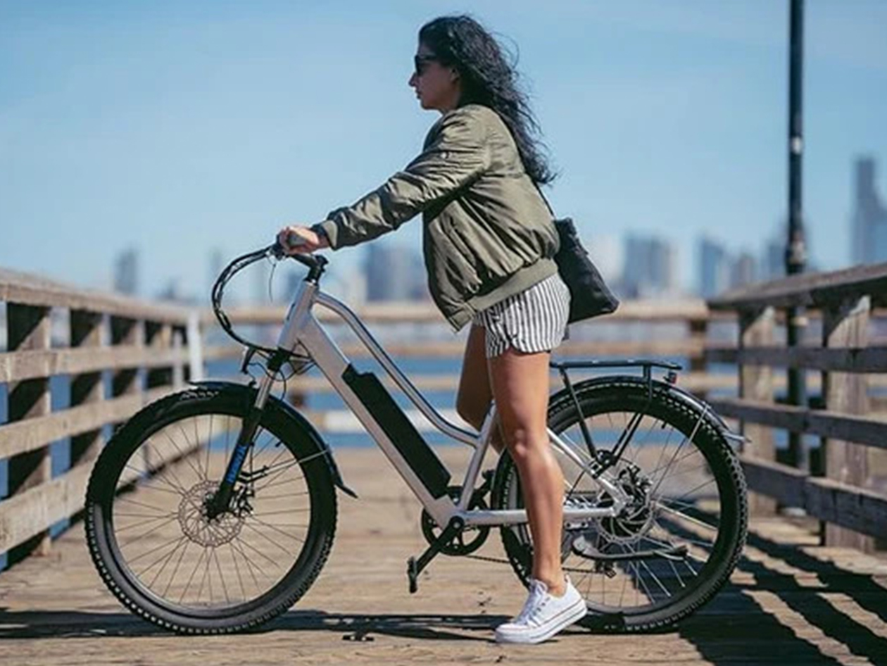 Hurley J-Bay 350W 7-Speed Electric Bike (Refurbished)